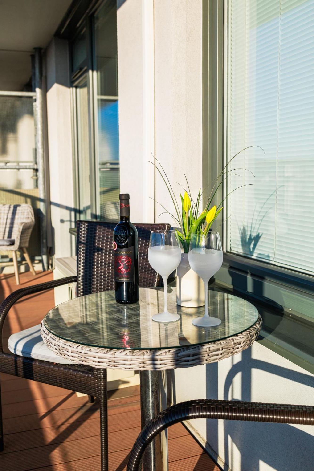 Sunny Apartment With Amazing Terrace On The 13Th Floor Near City Center 브라티슬라바 외부 사진