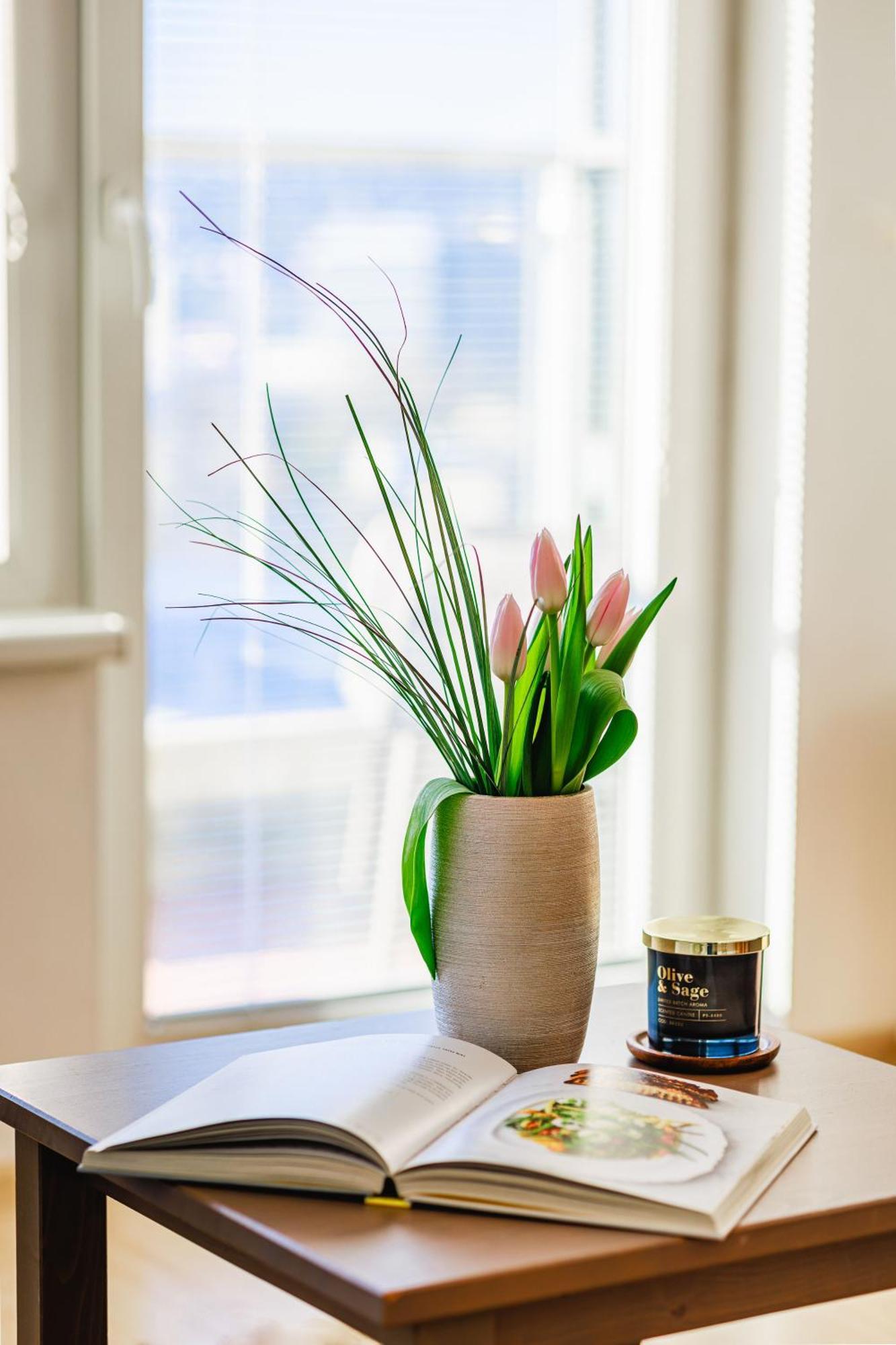 Sunny Apartment With Amazing Terrace On The 13Th Floor Near City Center 브라티슬라바 외부 사진